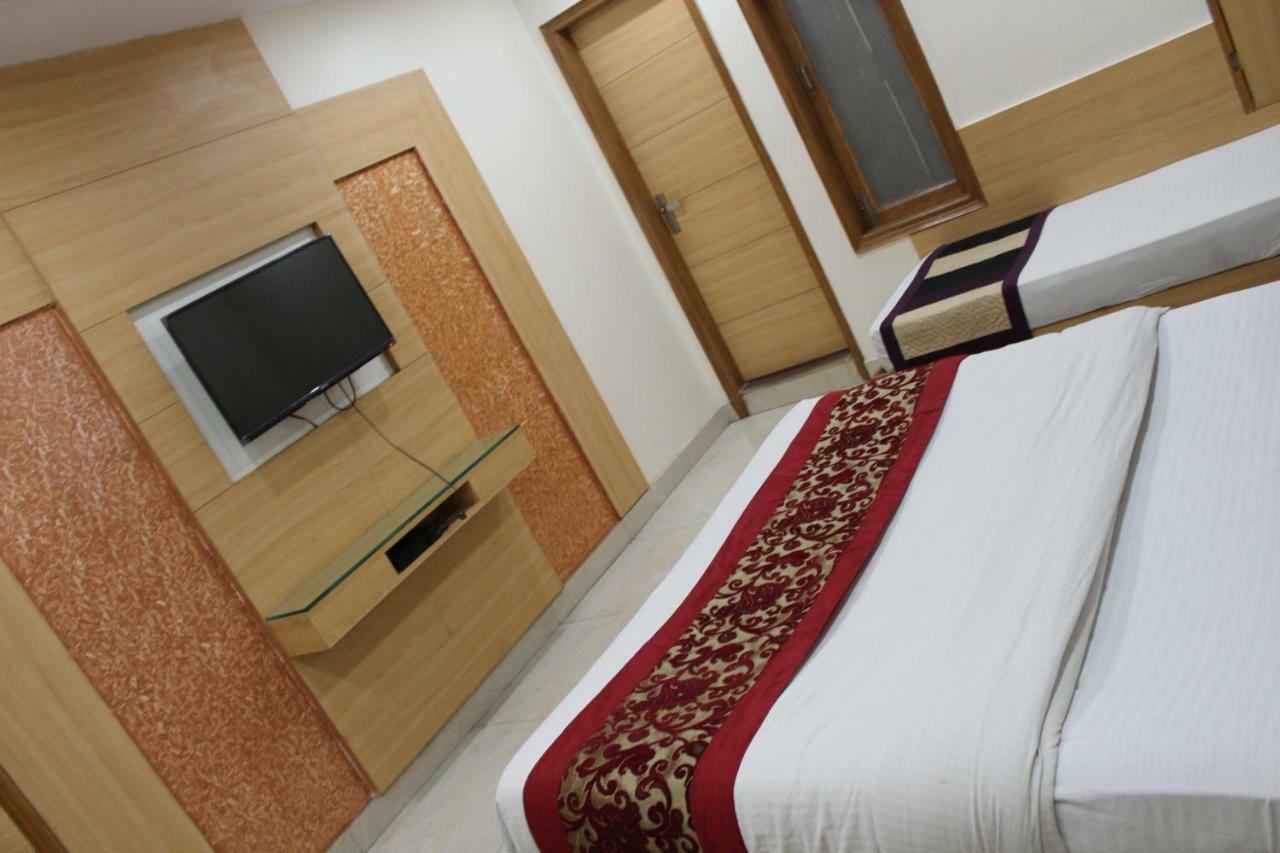 Hotel Lav Kush Deluxe " 3 Min Walking From New Delhi Railway Station " Exterior foto