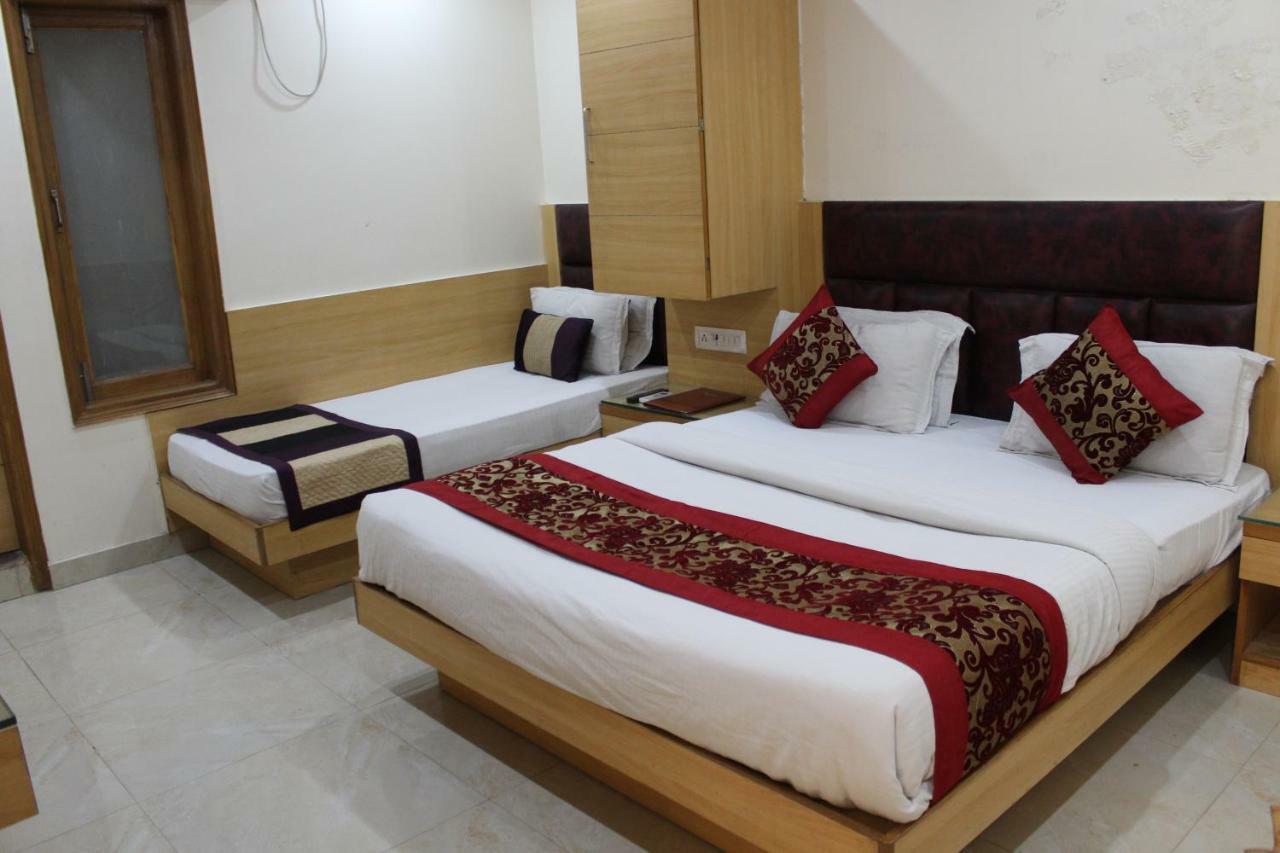 Hotel Lav Kush Deluxe " 3 Min Walking From New Delhi Railway Station " Exterior foto